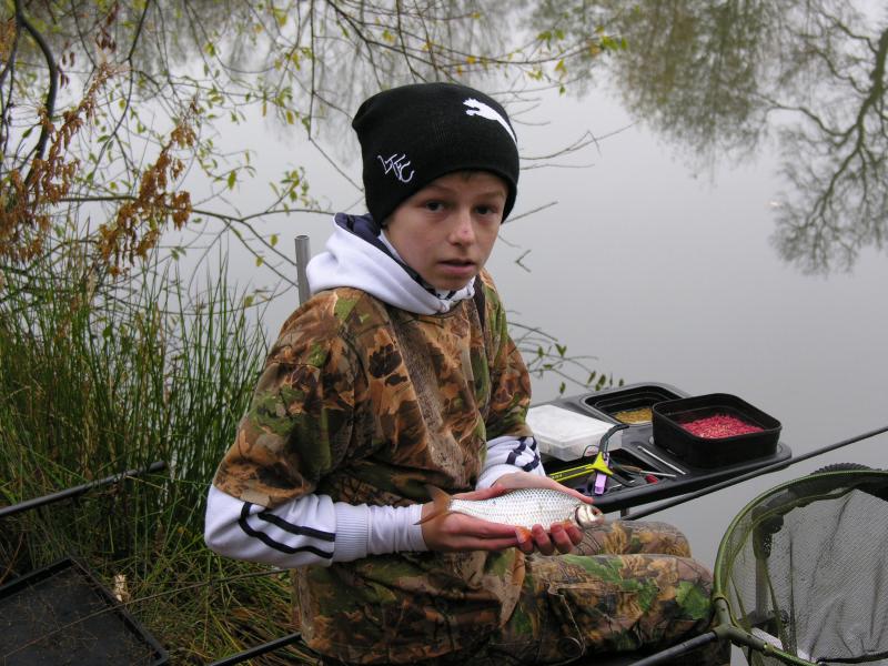 Pole Fishing at Manor Farm (14).jpg